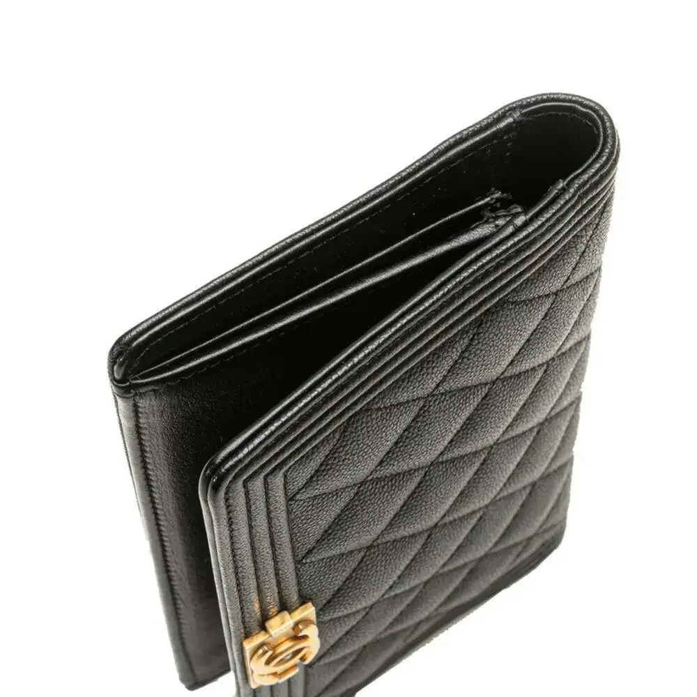 CHANEL Black Caviar Leather Wallet